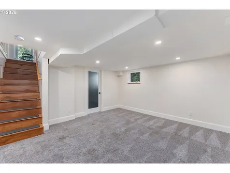 2425 NE 37th Avenue Portland OR 97212
