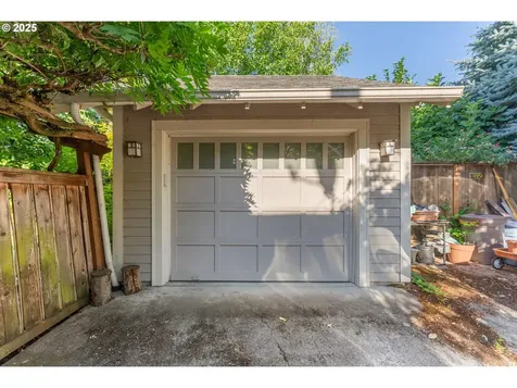 2425 NE 37th Avenue Portland OR 97212