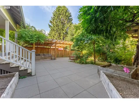 2425 NE 37th Avenue Portland OR 97212