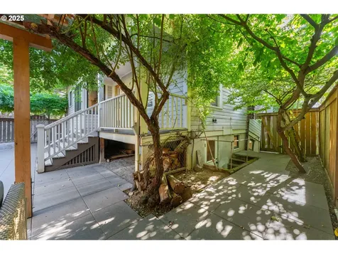 2425 NE 37th Avenue Portland OR 97212
