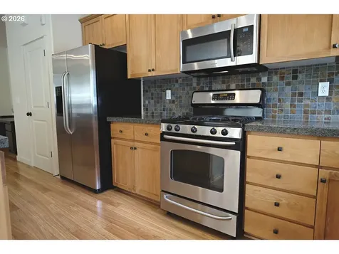 618 NE Garswood Lane Hillsboro OR 97006