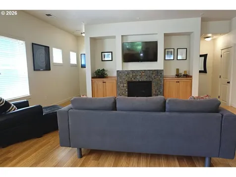 618 NE Garswood Lane Hillsboro OR 97006