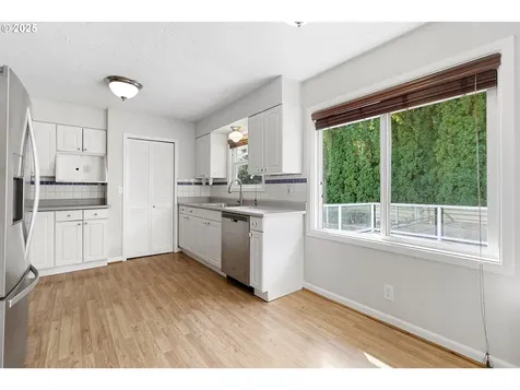 795 SE Roberts Avenue Gresham OR 97080