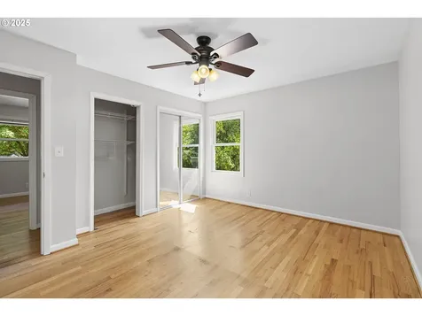 795 SE Roberts Avenue Gresham OR 97080
