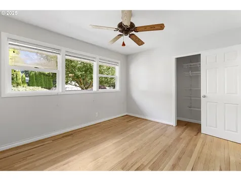 795 SE Roberts Avenue Gresham OR 97080