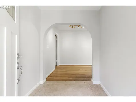 795 SE Roberts Avenue Gresham OR 97080