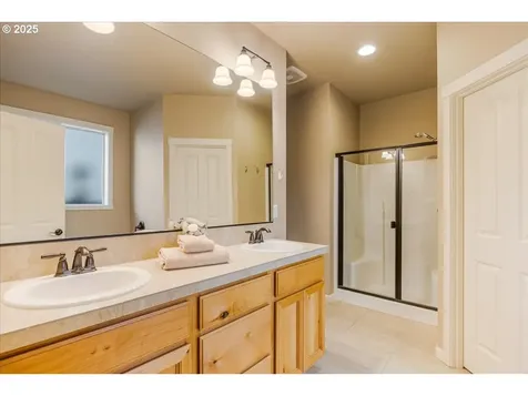 6515 NE 133rd Way Vancouver WA 98686