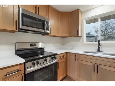 2440 S 2nd Street Lebanon OR 97355