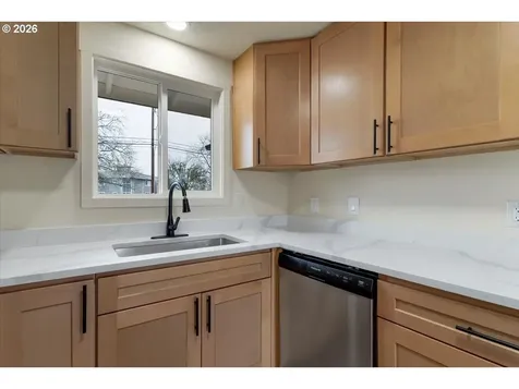 2440 S 2nd Street Lebanon OR 97355