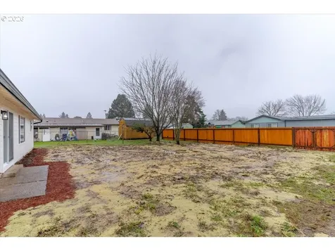 2440 S 2nd Street Lebanon OR 97355