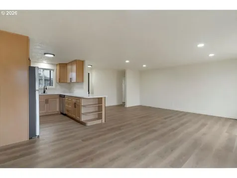 2440 S 2nd Street Lebanon OR 97355