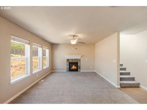 320 NW Pacific Hills Drive Willamina OR 97396