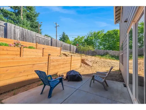 320 NW Pacific Hills Drive Willamina OR 97396
