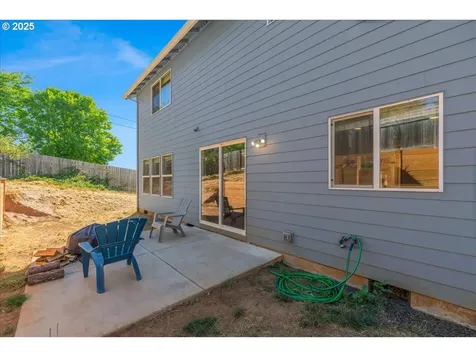 320 NW Pacific Hills Drive Willamina OR 97396