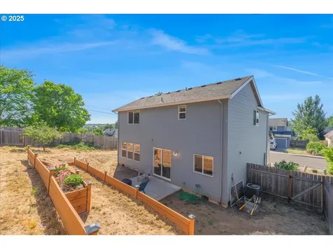 320 NW Pacific Hills Drive Willamina OR 97396