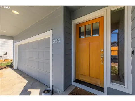 320 NW Pacific Hills Drive Willamina OR 97396