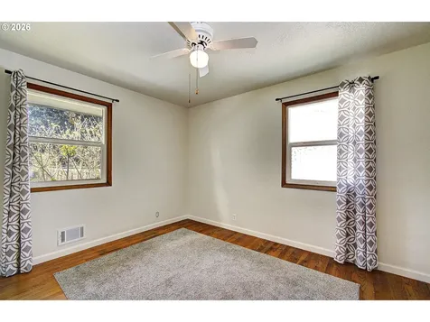 964 G Street Washougal WA 98671