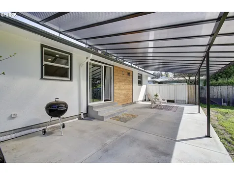 964 G Street Washougal WA 98671