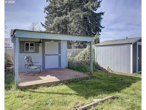 964 G Street Washougal WA 98671