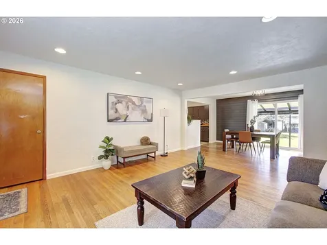 964 G Street Washougal WA 98671