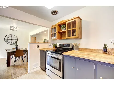 964 G Street Washougal WA 98671