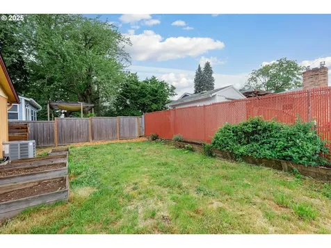 7430 N Burr Avenue Portland OR 97203