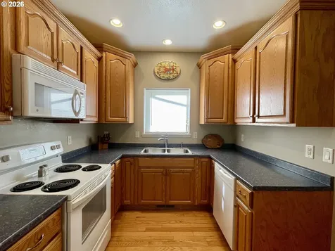 58813 Garden Valley Road Coquille OR 97423