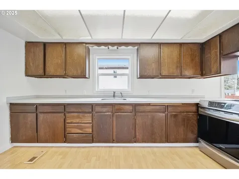 1905 NE 155th Avenue Portland OR 97230