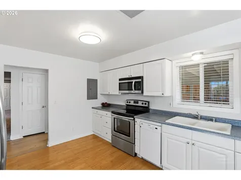 22904 SW Pine Street Sherwood OR 97140