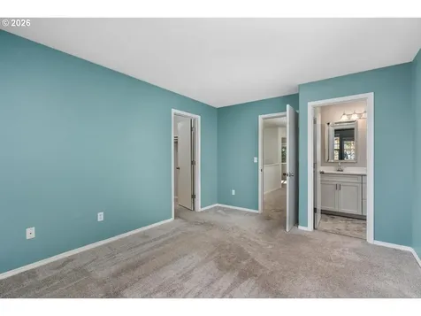 15469 NW Trakehner Way Portland OR 97229