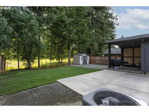 1098 NE Regan Hill Loop Estacada OR 97023