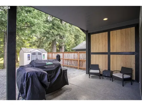 1098 NE Regan Hill Loop Estacada OR 97023