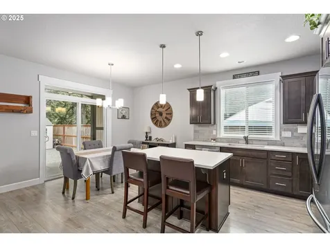 1098 NE Regan Hill Loop Estacada OR 97023