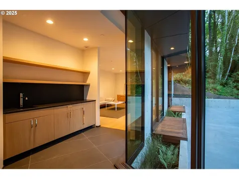 6371 NW Winston Drive Portland OR 97210