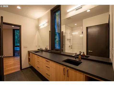 6371 NW Winston Drive Portland OR 97210