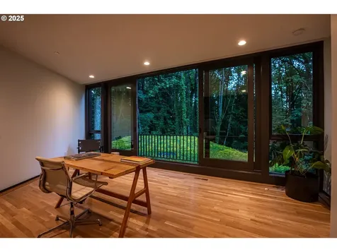 6371 NW Winston Drive Portland OR 97210