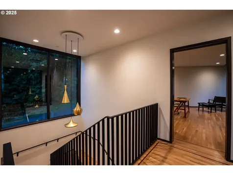 6371 NW Winston Drive Portland OR 97210