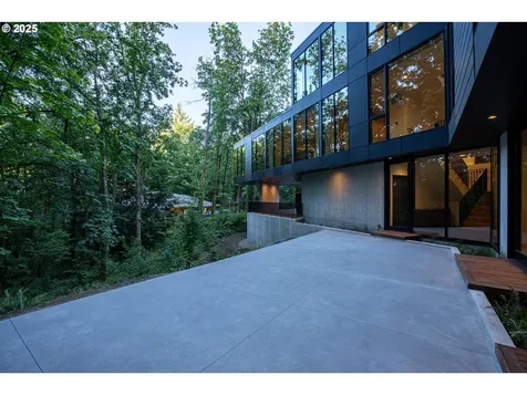 6371 NW Winston Drive Portland OR 97210
