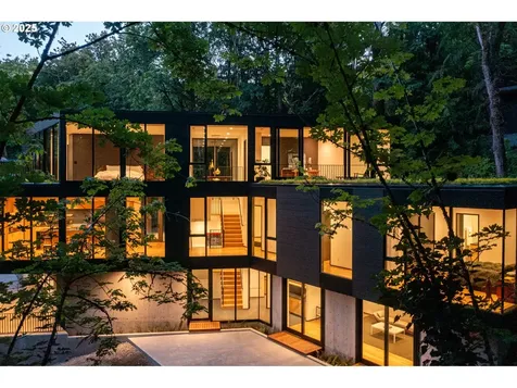 6371 NW Winston Drive Portland OR 97210