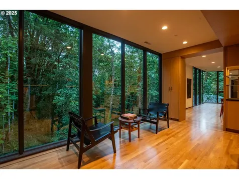 6371 NW Winston Drive Portland OR 97210
