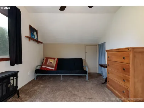 1070 Bellflower Road Clatskanie OR 97016