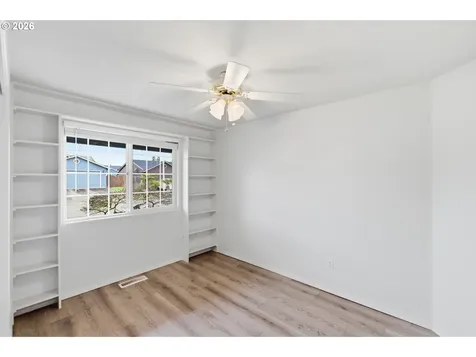 1586 Cherrybloom Court SE Salem OR 97317