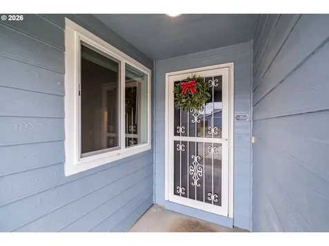 1586 Cherrybloom Court SE Salem OR 97317