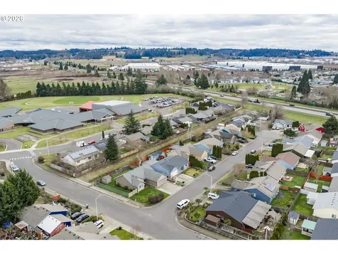 1586 Cherrybloom Court SE Salem OR 97317