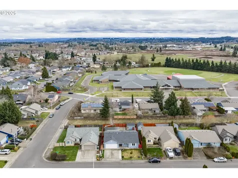 1586 Cherrybloom Court SE Salem OR 97317