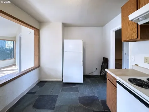 1180 E 37th Avenue Eugene OR 97405