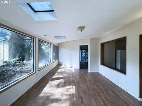 1180 E 37th Avenue Eugene OR 97405