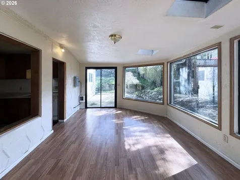 1180 E 37th Avenue Eugene OR 97405