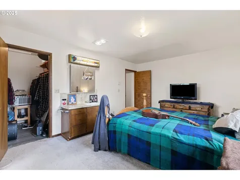 272 Whipple Tree Drive Yoncalla OR 97499