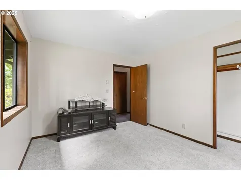 272 Whipple Tree Drive Yoncalla OR 97499
